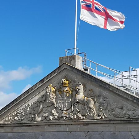 Pure B - Exceptional Views Of Tamar & Royal William Yard With Free Parking & Wifi Lägenhet Plymouth Exteriör bild