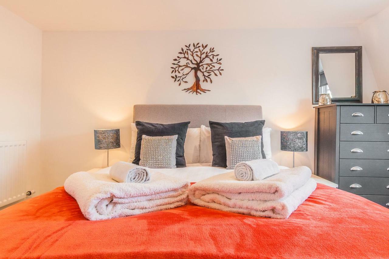 Pure B - Exceptional Views Of Tamar & Royal William Yard With Free Parking & Wifi Lägenhet Plymouth Exteriör bild
