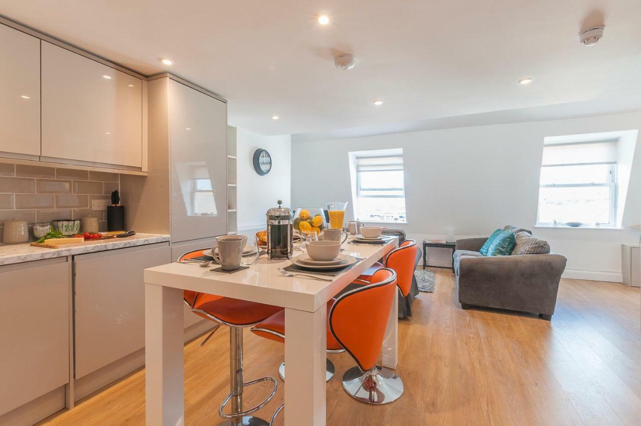 Pure B - Exceptional Views Of Tamar & Royal William Yard With Free Parking & Wifi Lägenhet Plymouth Exteriör bild