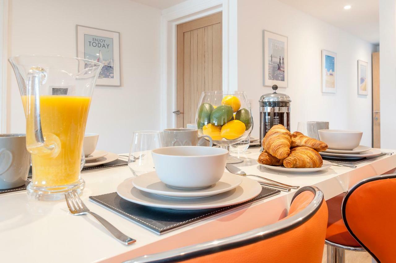 Pure B - Exceptional Views Of Tamar & Royal William Yard With Free Parking & Wifi Lägenhet Plymouth Exteriör bild