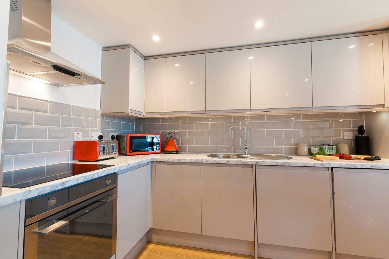 Pure B - Exceptional Views Of Tamar & Royal William Yard With Free Parking & Wifi Lägenhet Plymouth Exteriör bild